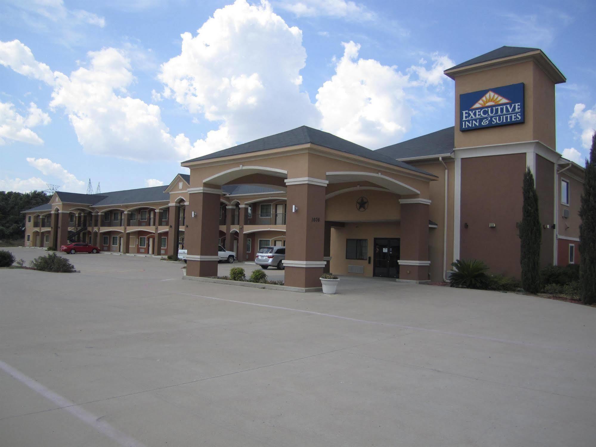Executive Inn & Suites - Jewett エクステリア 写真