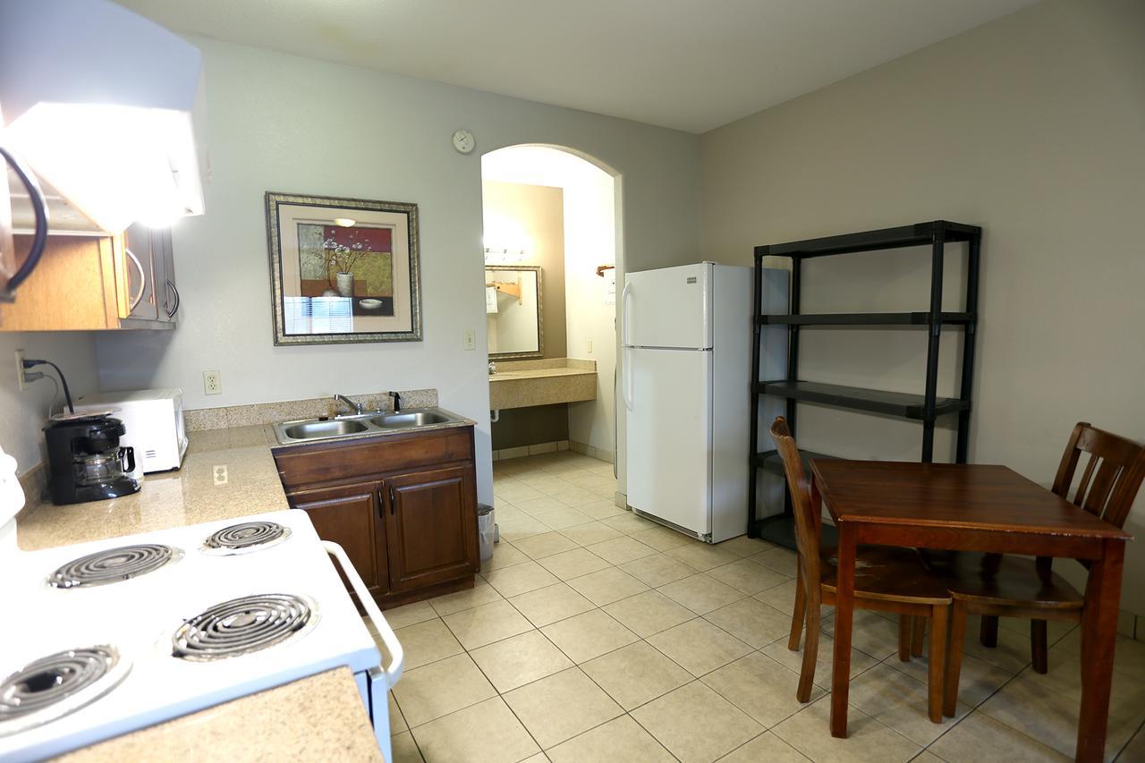 Executive Inn & Suites - Jewett エクステリア 写真